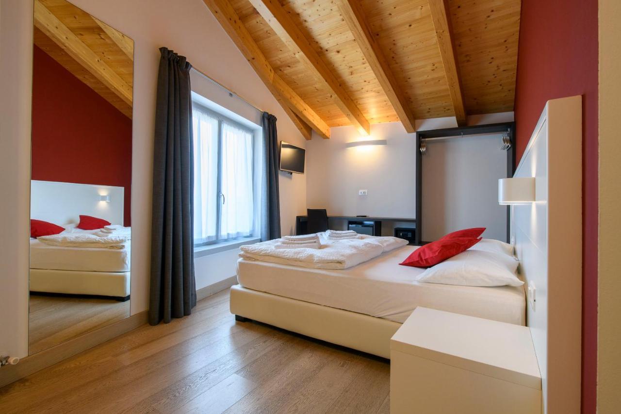 Borgo San Nazzaro 2*